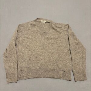 Vic and Bert Cashmere Sweater Size Medium Gray Old Money Quiet Luxury FLAWED